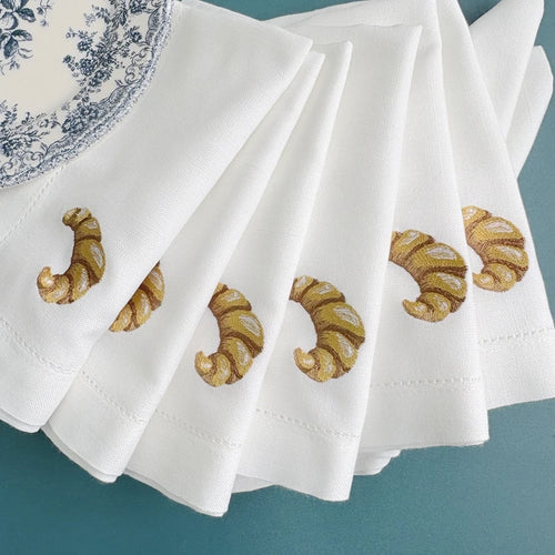 Embroidered linen napkin with croissant motif, customisable - vue 4 sur 7