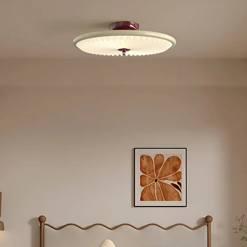 Minimalist medieval bronze ceiling light for study - vue 5 sur 10