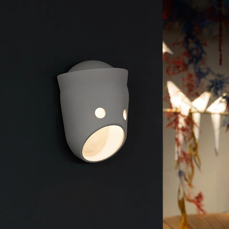 Creative and decorative LED wall light for various spaces - vue 3 sur 11