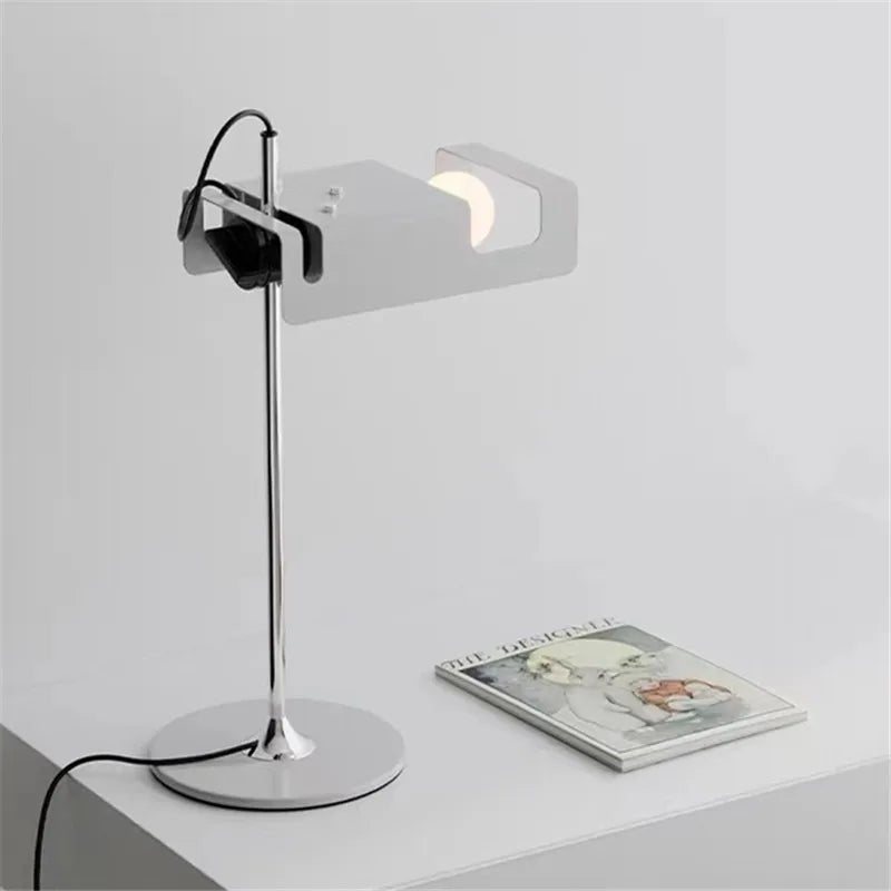 Creative adjustable designer table lamp for interiors - vue 4 sur 10