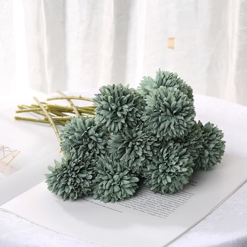 Artificial flower bouquet for wedding decoration and artisan vases