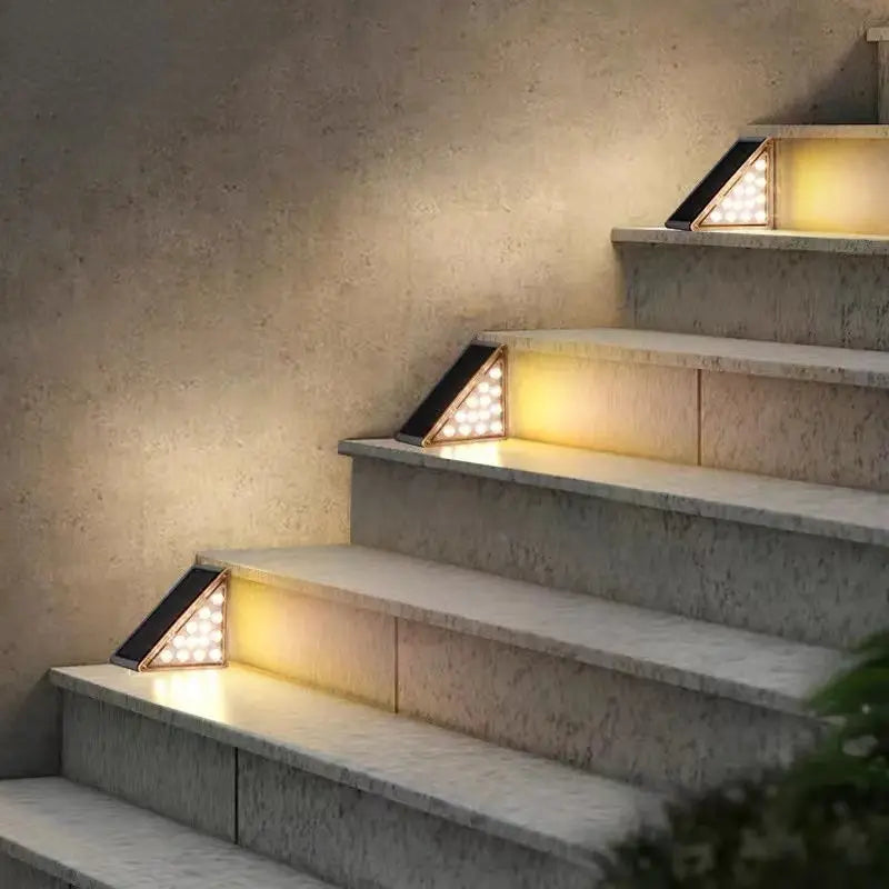 Waterproof outdoor solar LED light for garden, park, staircase - vue 3 sur 8