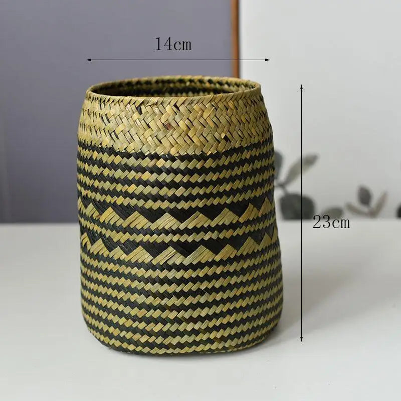 Hand-woven basket for decorative flowers and plants
