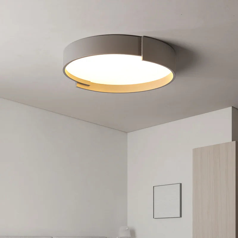 Modern dimmable chandelier for decorative lighting