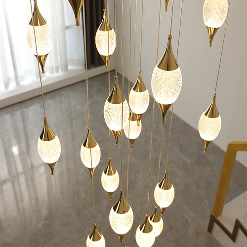 Modern chandelier for hotel and restaurant decor - vue 5 sur 12