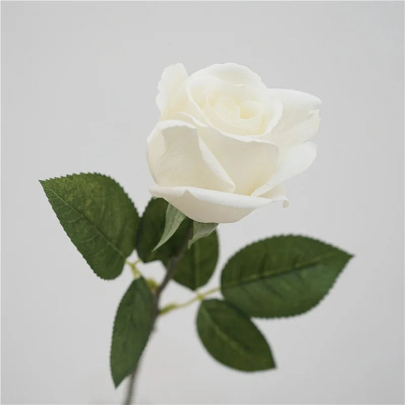 Artificial latex flowers for elegant and realistic decor
