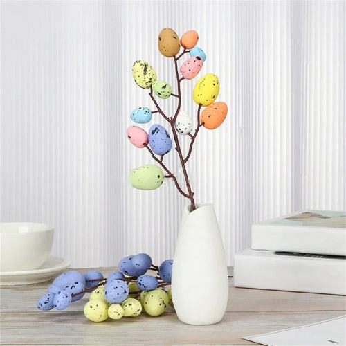 Easter decorations with branches and colourful eggs 2025 - vue 5 sur 16