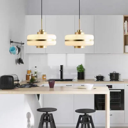 modern milky glass pendant light for elegant interior - vue 4 sur 7