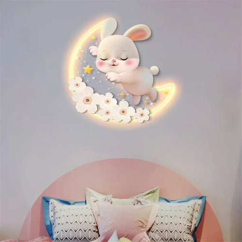 Cartoon strawberry rabbit decorative LED wall lamp for girls' bedroom - vue 6 sur 8