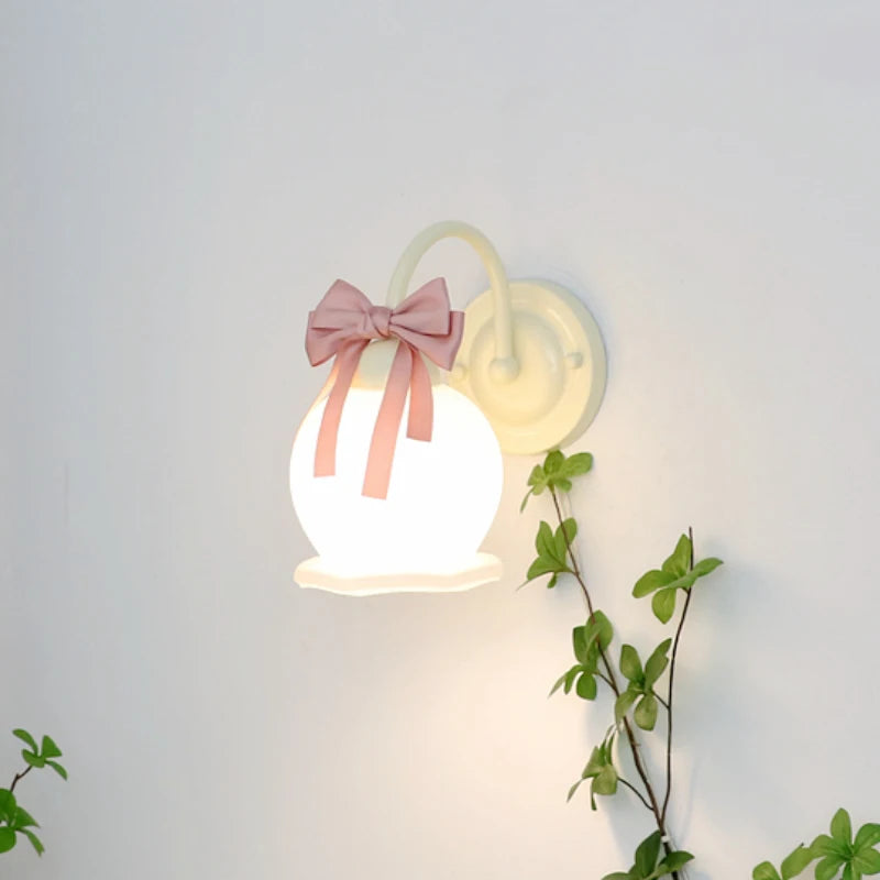 Glass princess wall light for modern children's bedrooms