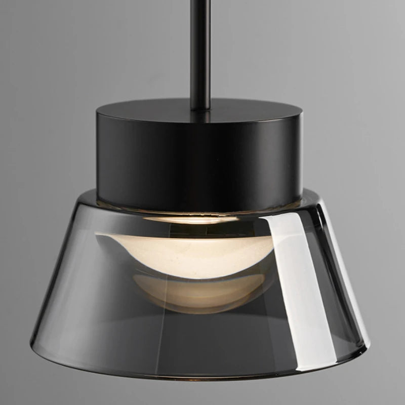 Modern glass pendant light for minimalist interior - vue 3 sur 8