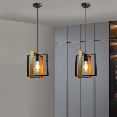 Retro iron and wood chandelier for bar or restaurant - vue 3 sur 7