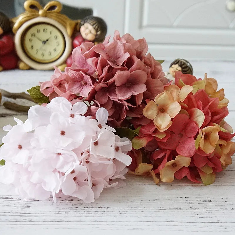 Silk hydrangea bouquet for home decoration and weddings - vue 4 sur 14