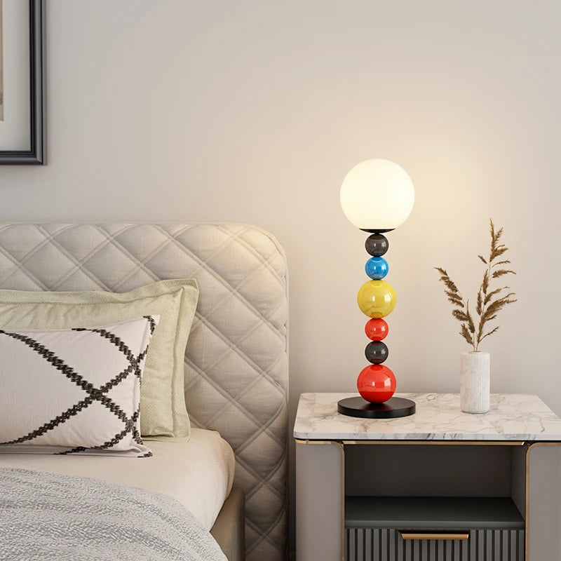 Modern floor lamp with colourful beads and glass shade - vue 4 sur 9