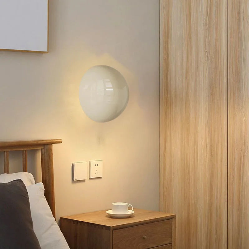 Adjustable metal LED wall light