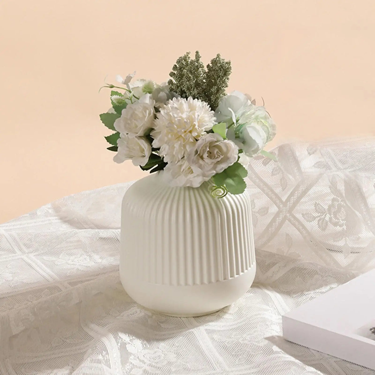 Nordic creative vase for natural flowers and plants