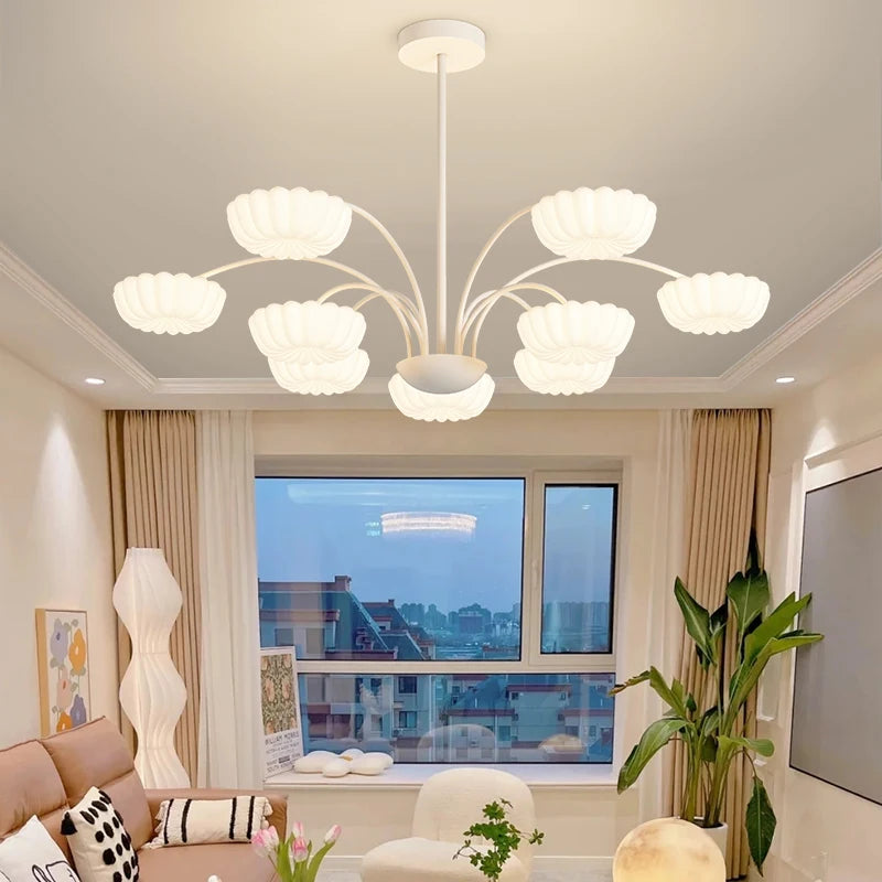 Romantic chandelier for weddings with bell-shaped lounge lamp