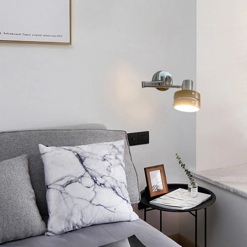 American style adjustable wall light with long wooden arm and chrome finish - vue 5 sur 6
