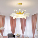Modern crystal chandelier for a romantic and cosy decor