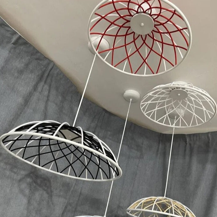 Minimalist Italian-style pendant light - vue 3 sur 11