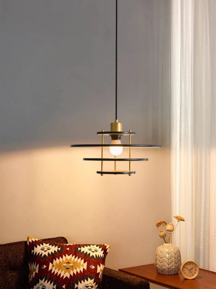Solid wood medieval style chandelier for restaurant and bar - vue 3 sur 10