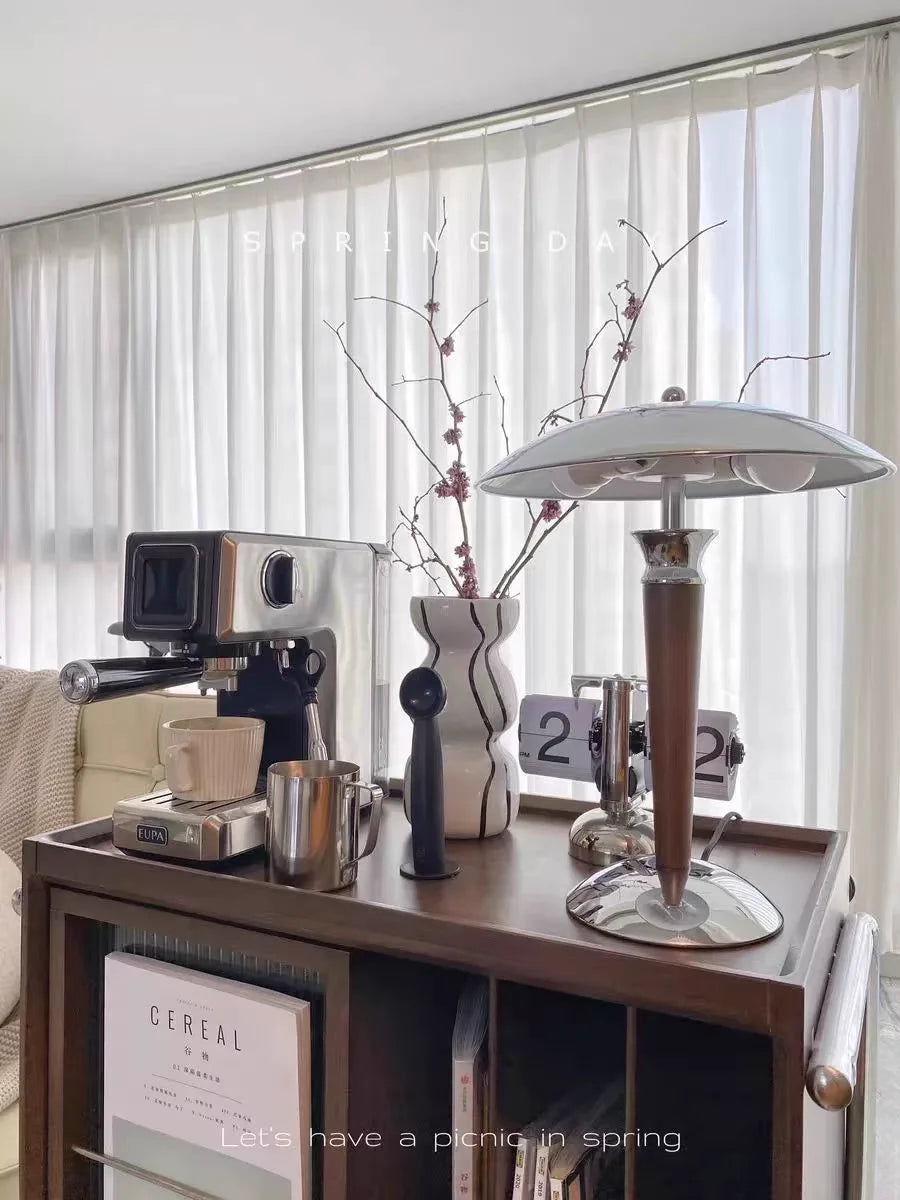 Industrial desk lamp in wood and iron - vue 3 sur 8