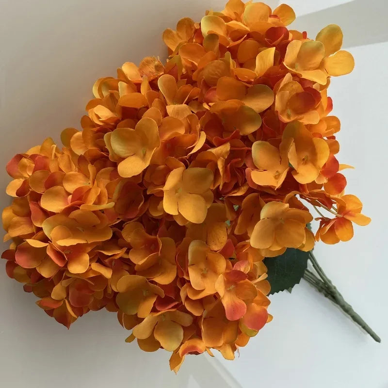 Silk hydrangea bouquet for elegant home decoration - vue 8 sur 11