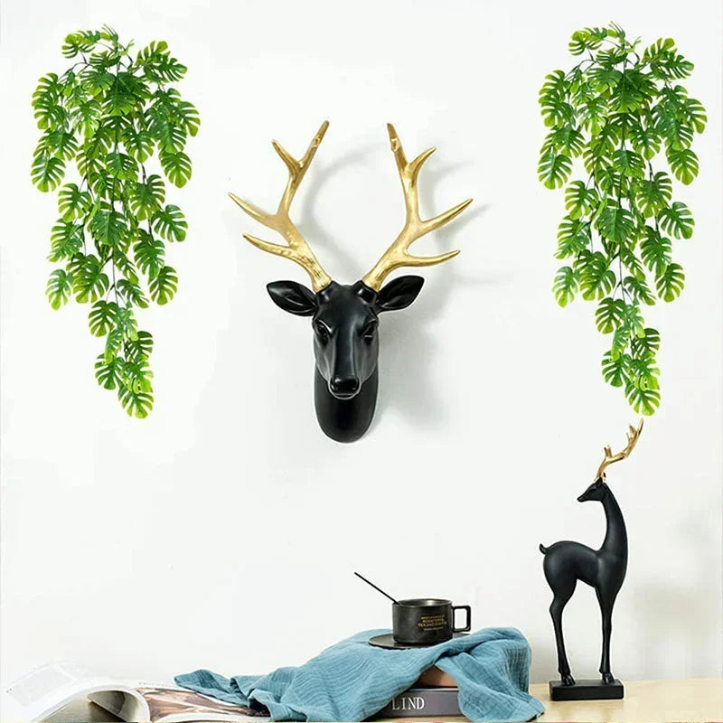 Artificial monstera leaf garland for indoor and outdoor decoration - vue 3 sur 10