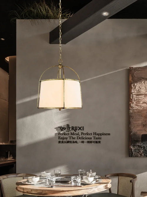 Gold and black pendant light for modern Japanese restaurant - vue 2 sur 9