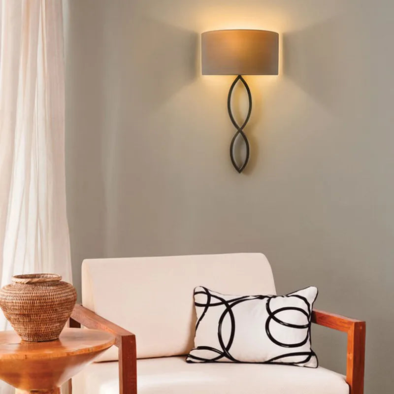 Modern fabric wall light for indoor decorative lighting - vue 4 sur 9