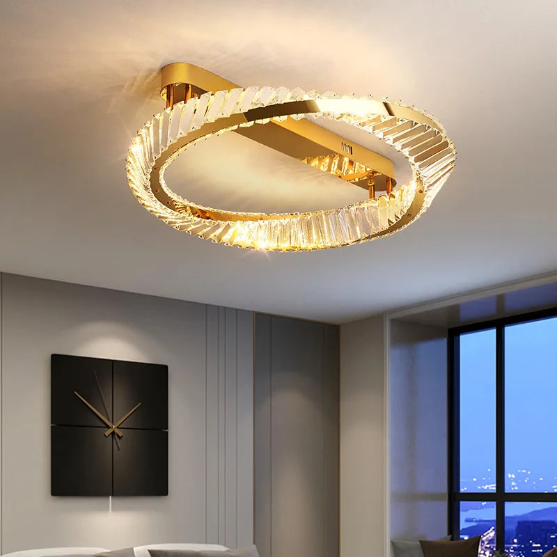 Modern gold LED pendant light with elegant crystal - vue 5 sur 14
