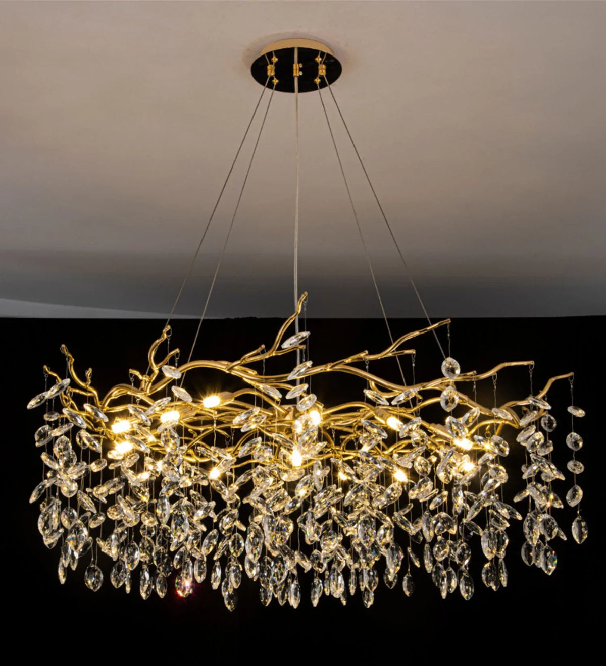 Luxury crystal chandelier for elegant interior decoration