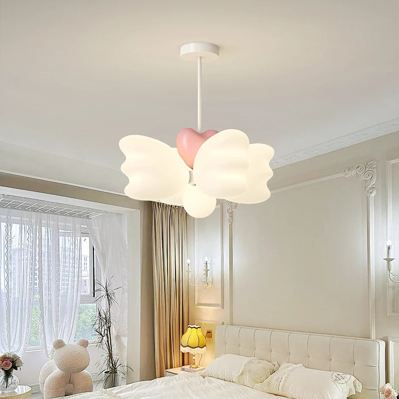 Creative children's chandelier with decorative angel wings LED - vue 4 sur 8