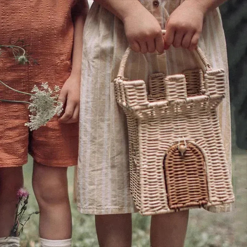 woven rattan basket for storage and picnic - vue 2 sur 7