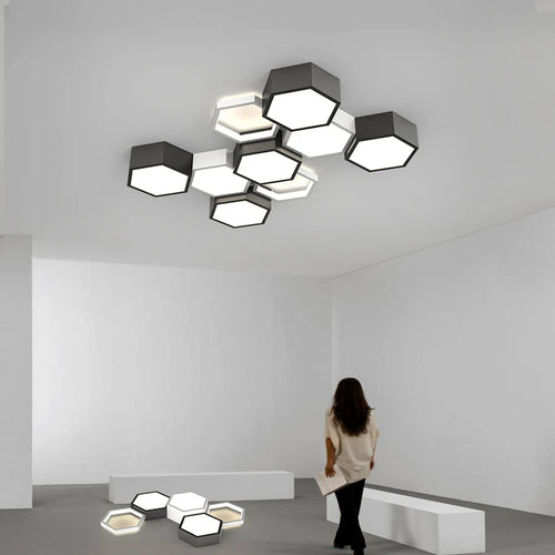 Honeycomb design ceiling light for creative interiors - vue 4 sur 18