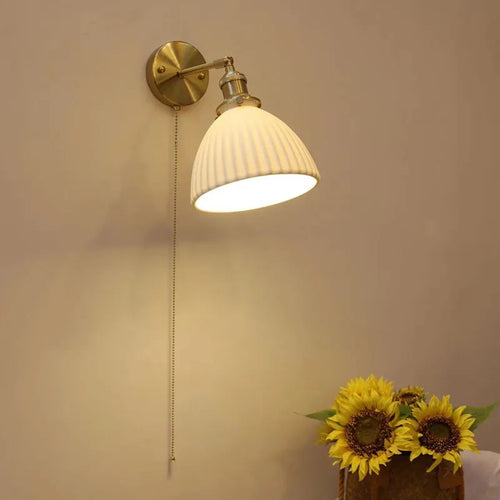 Antique LED wall light with pull switch - vue 3 sur 10