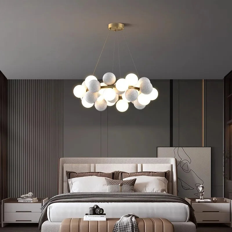 Lustre au design moderne pour décoration intérieure - vue 5 sur 18
