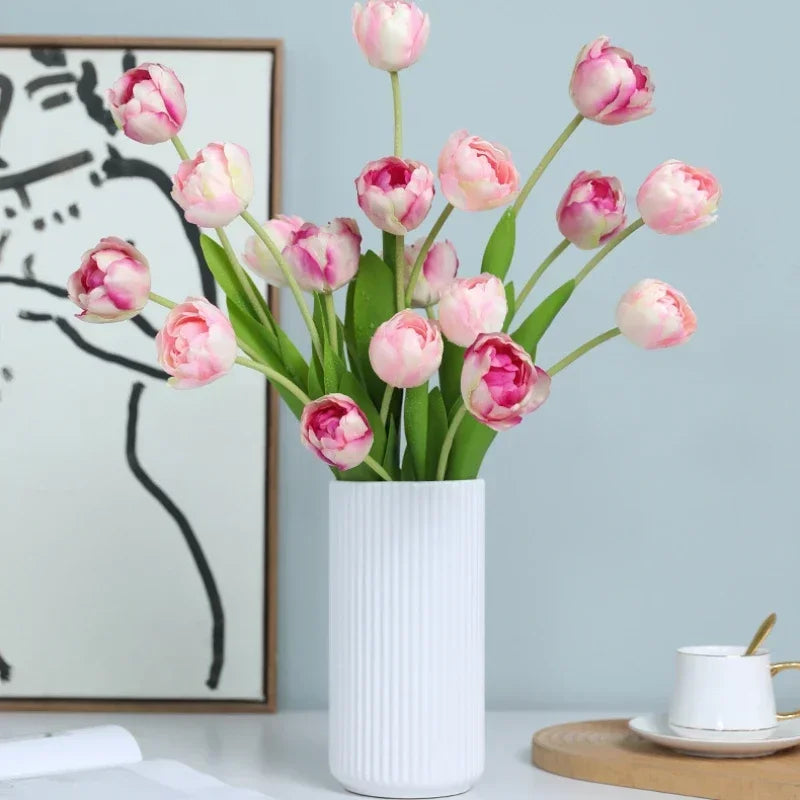Decorative artificial silk tulips for any occasion - vue 6 sur 13