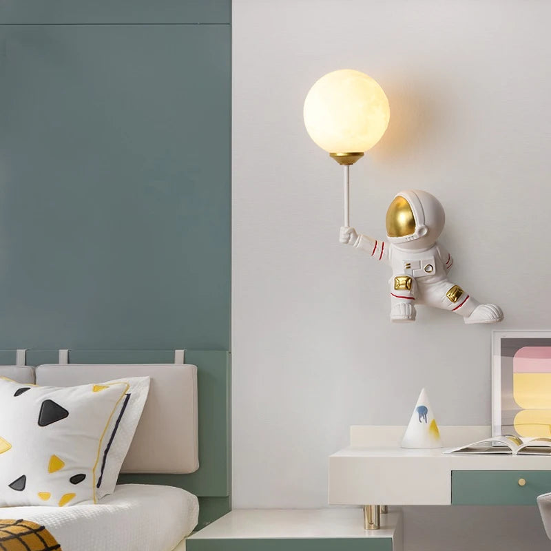 Resin wall light for children's bedroom - vue 3 sur 13
