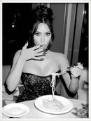 Art print women drinking wine eating spaghetti