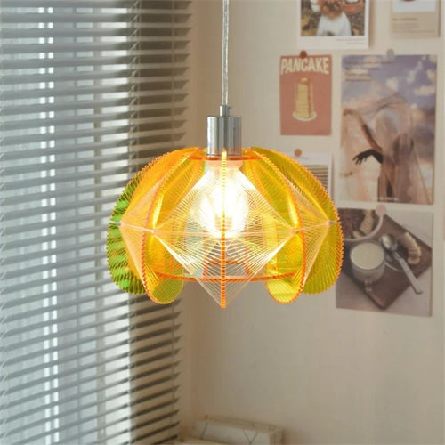 Nordic acrylic pendant light for modern decor - vue 3 sur 14