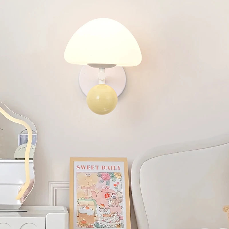 Nordic mushroom LED wall light for creative ambience - vue 4 sur 11