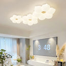 Full spectrum living room lamp with eye protection