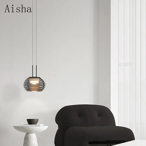 Modern glass pendant light for an elegant interior - vue 2 sur 6