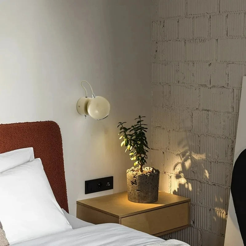 Magnetic movable wall light with switch - vue 4 sur 9