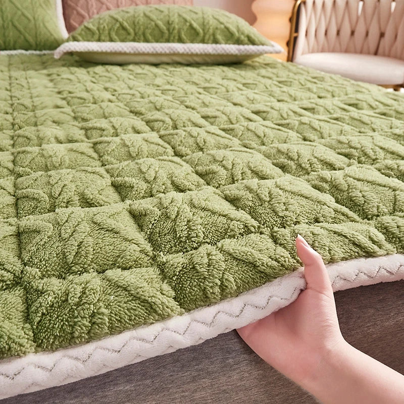 soft lambskin velvet mattress topper for students and dormitories - vue 5 sur 12
