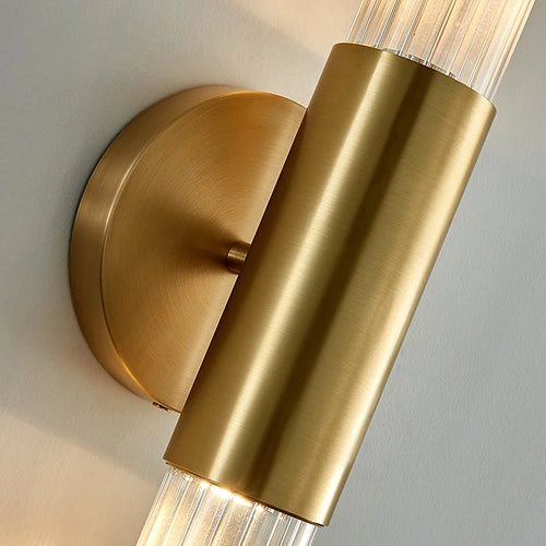 Minimalist LED wall light in metal and clear glass - vue 6 sur 8