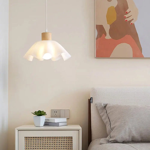 Wooden pendant chandelier for modern decor and inviting ambience - vue 4 sur 9
