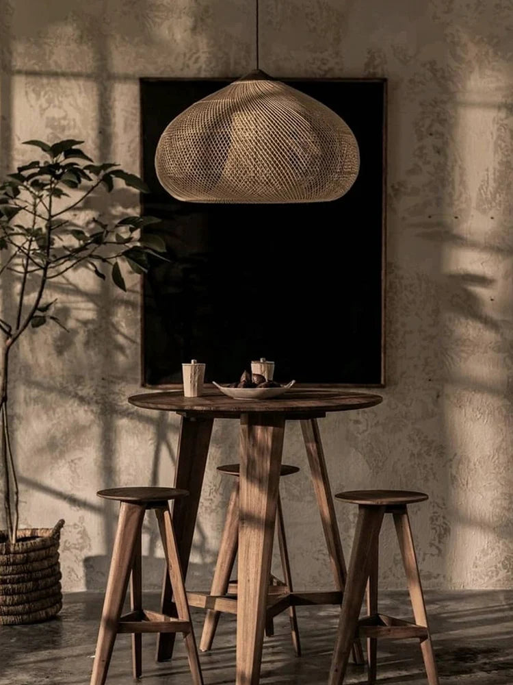 Woven rattan pendant light for tranquil Japanese-style restaurant - vue 5 sur 13
