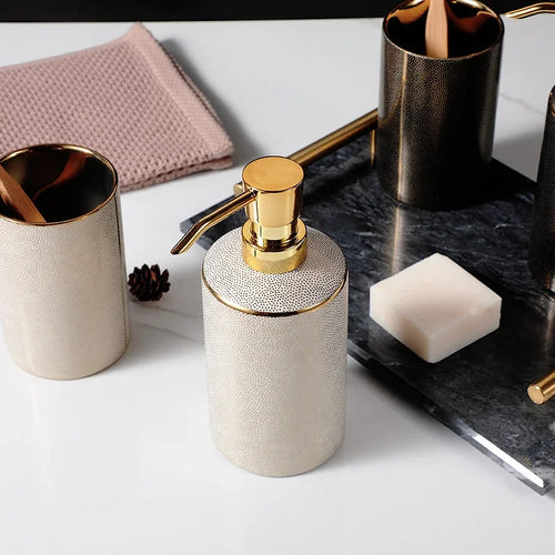 Ceramic soap dispenser and gold bathroom accessories set - vue 6 sur 10